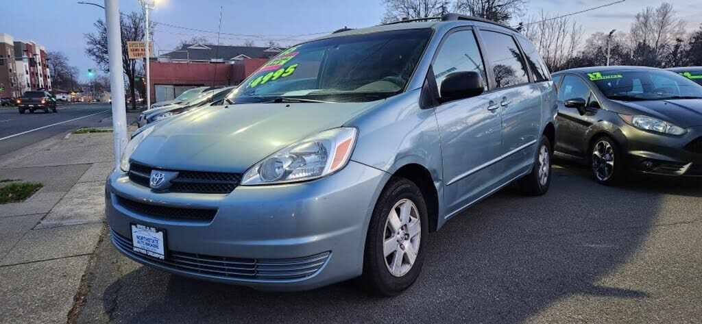 2005 TOYOTA Sienna