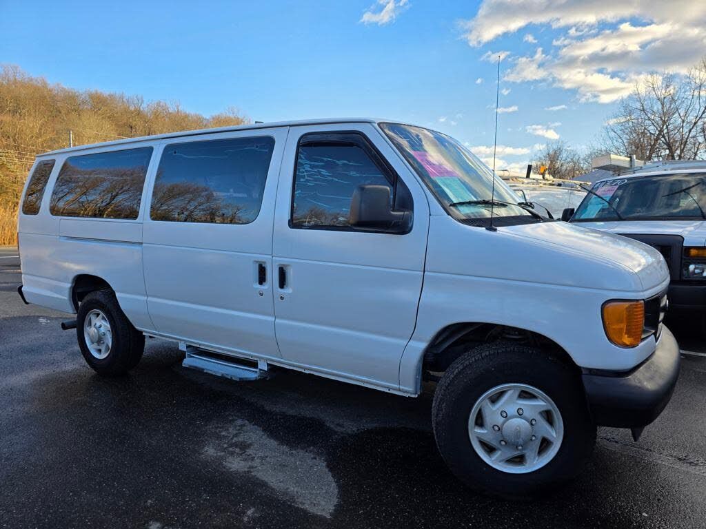 Ford E-350
