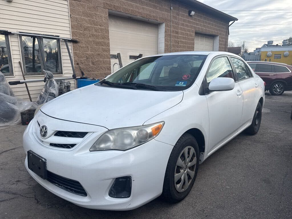 2011 TOYOTA Corolla
