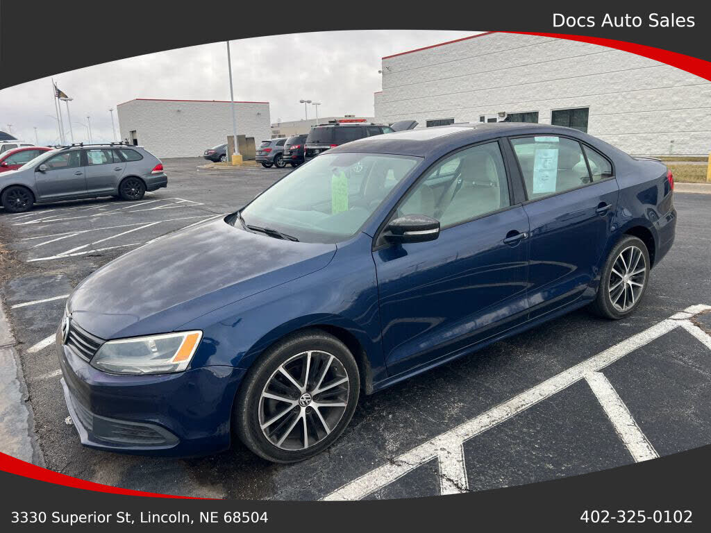 2011 VOLKSWAGEN Jetta