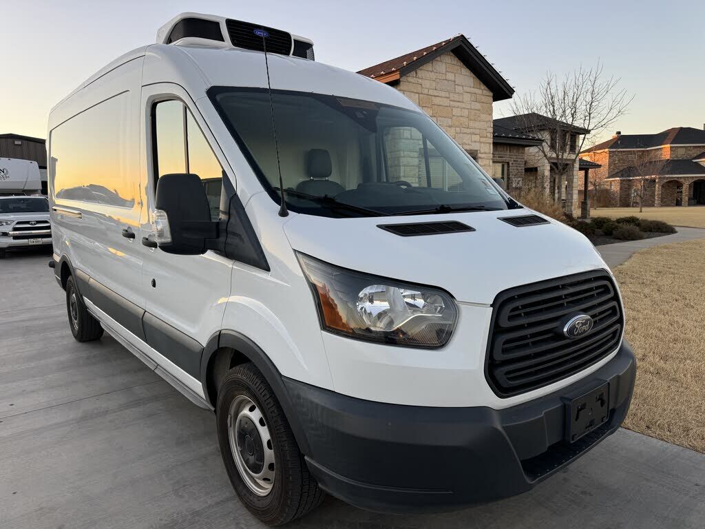 2018 FORD Transit