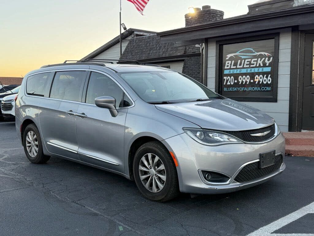 2017 CHRYSLER Pacifica