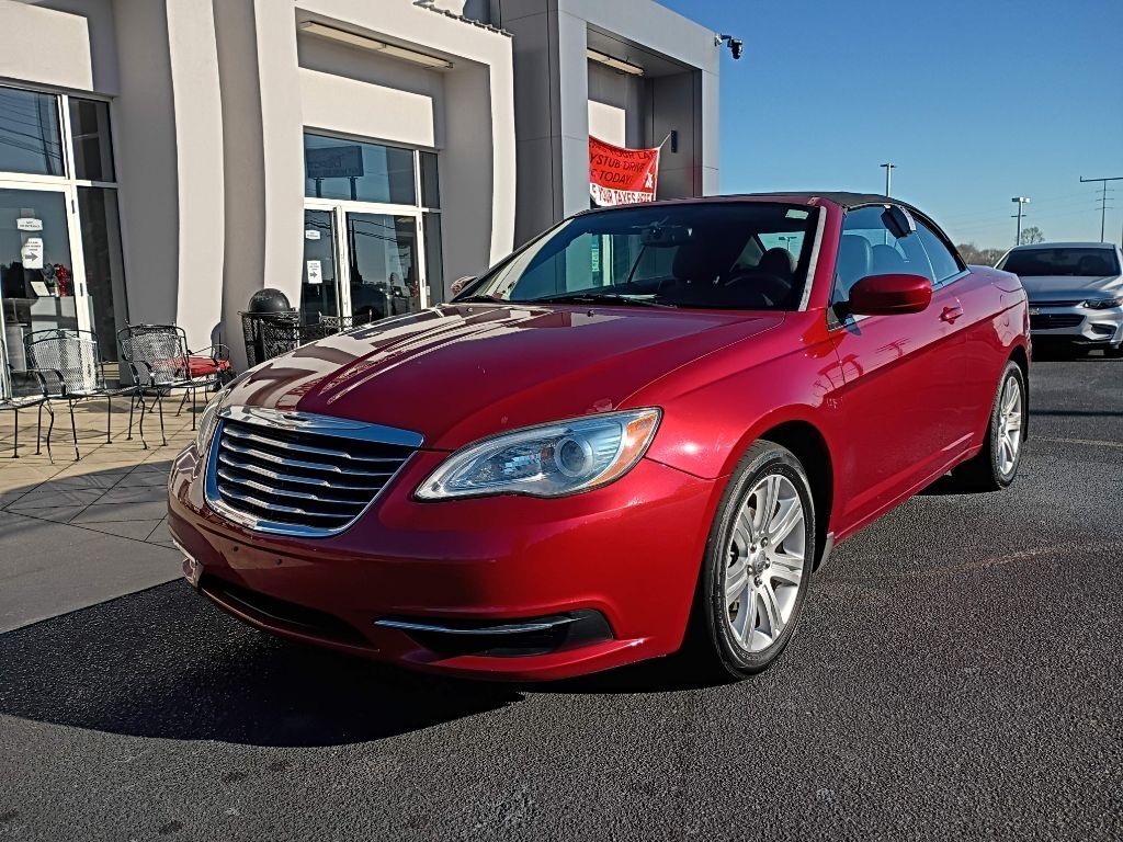 2014 CHRYSLER 200