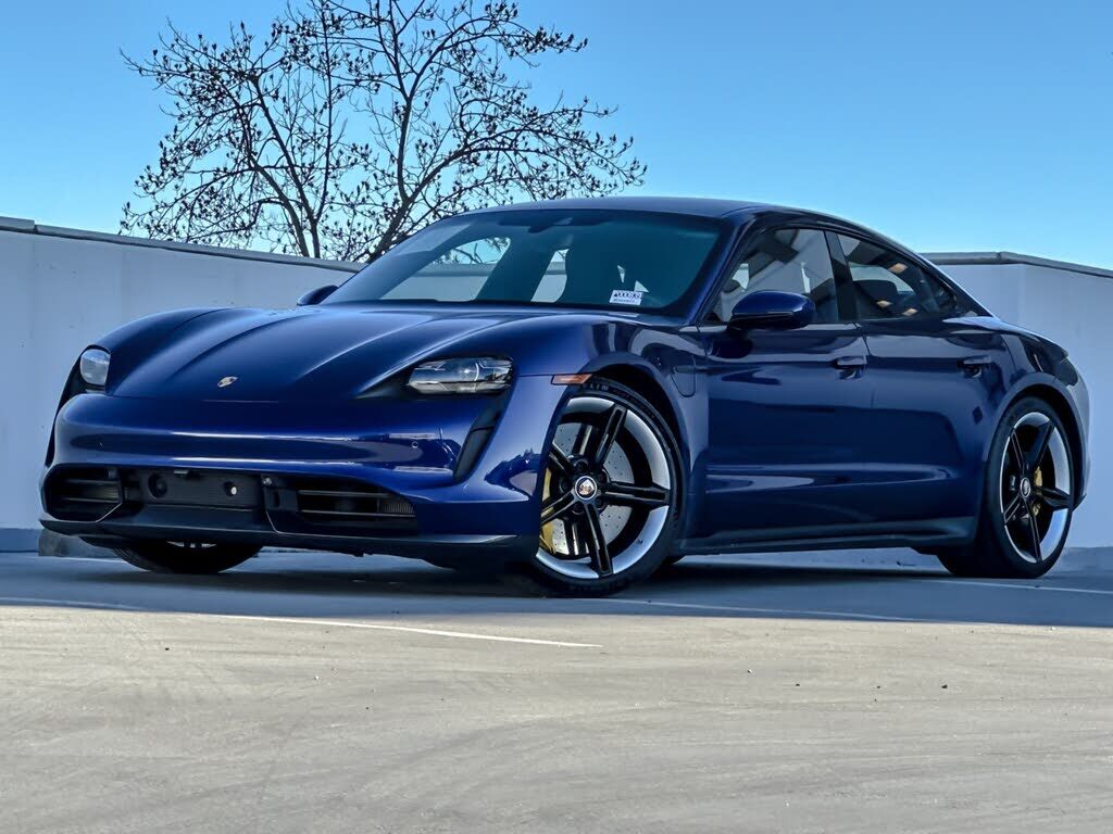 2020 PORSCHE Taycan