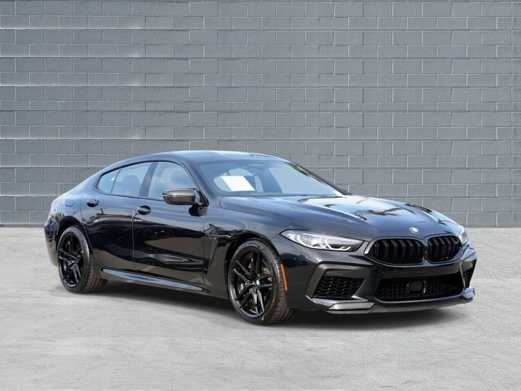 2025 BMW M8