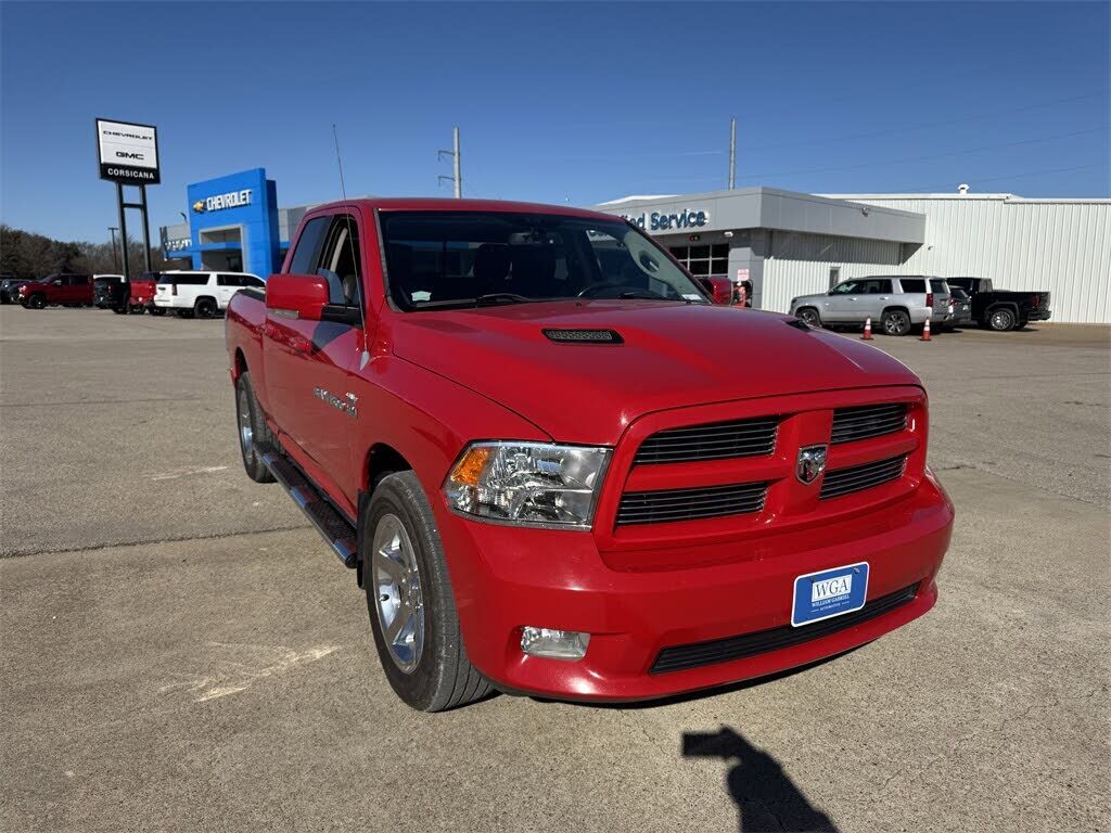 2012 DODGE Ram