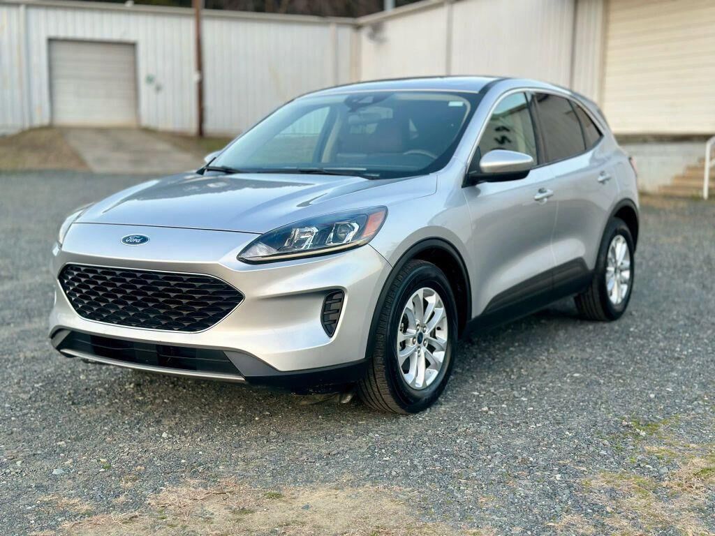 2020 FORD Escape