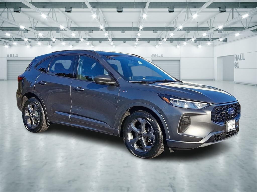 2023 FORD Escape