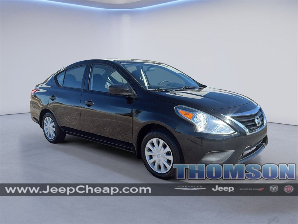 2019 NISSAN Versa