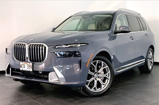 2023 BMW X7
