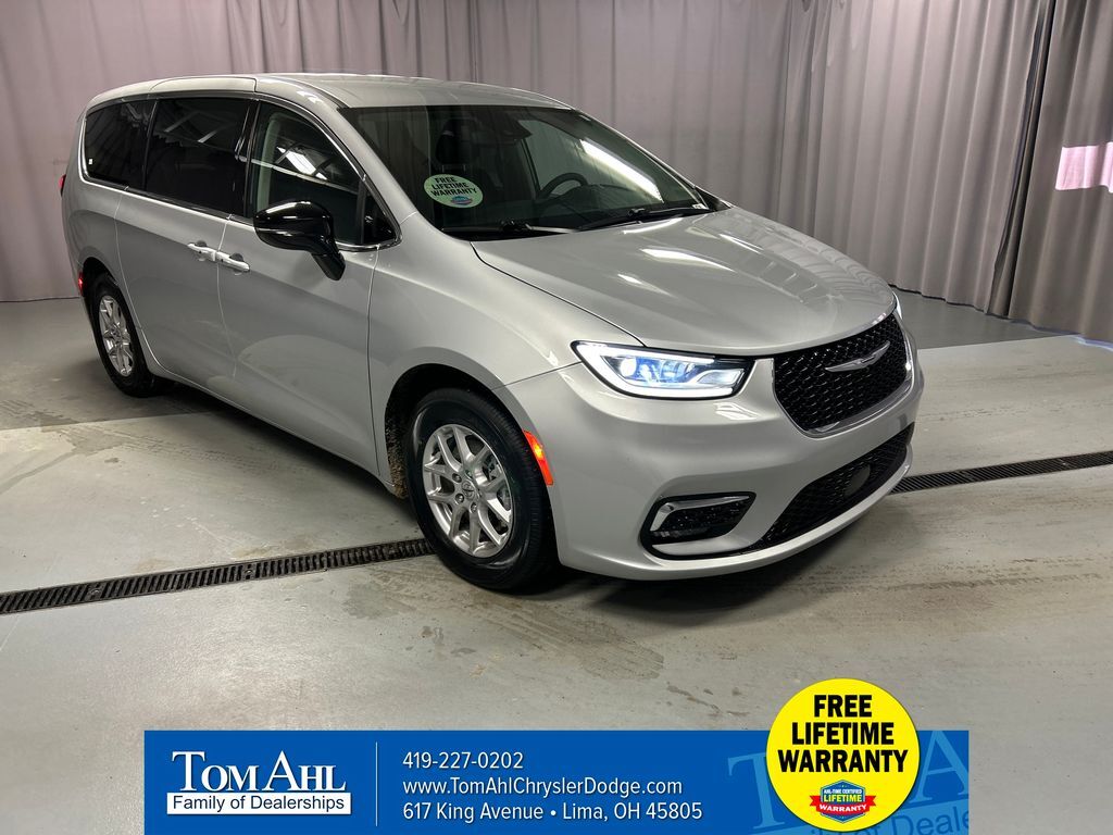 2024 CHRYSLER Pacifica