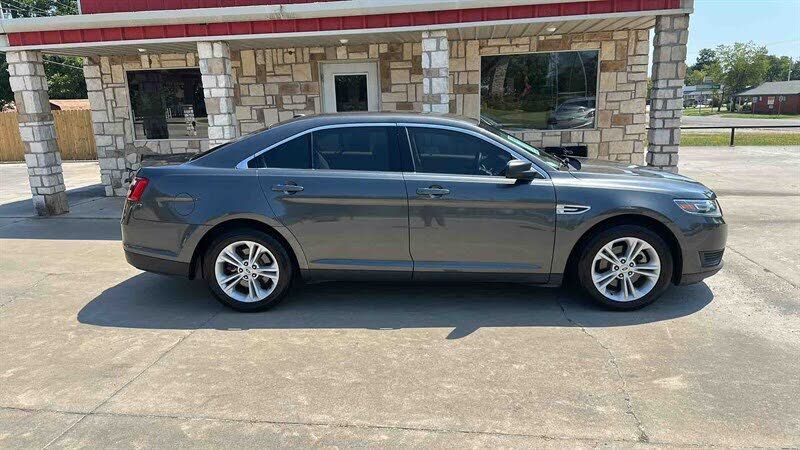 2019 FORD Taurus