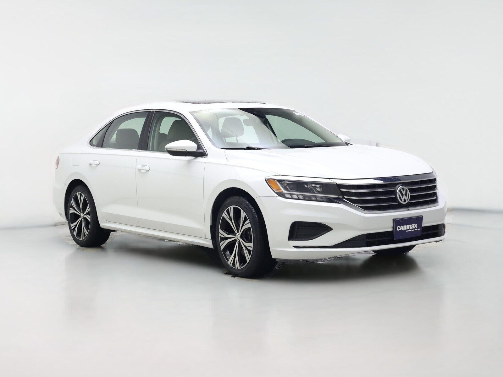 2022 VOLKSWAGEN Passat