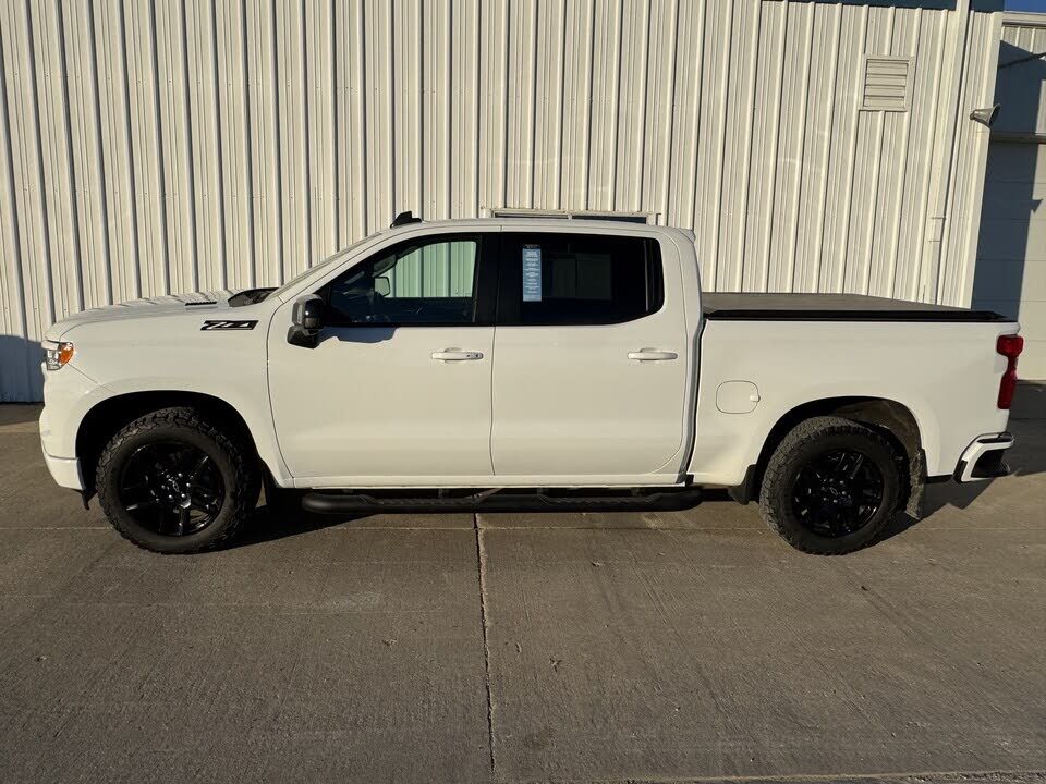 2024 CHEVROLET Silverado