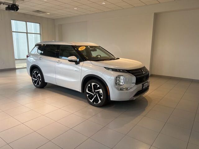 2024 MITSUBISHI Outlander