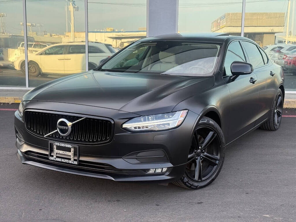 2018 VOLVO S90