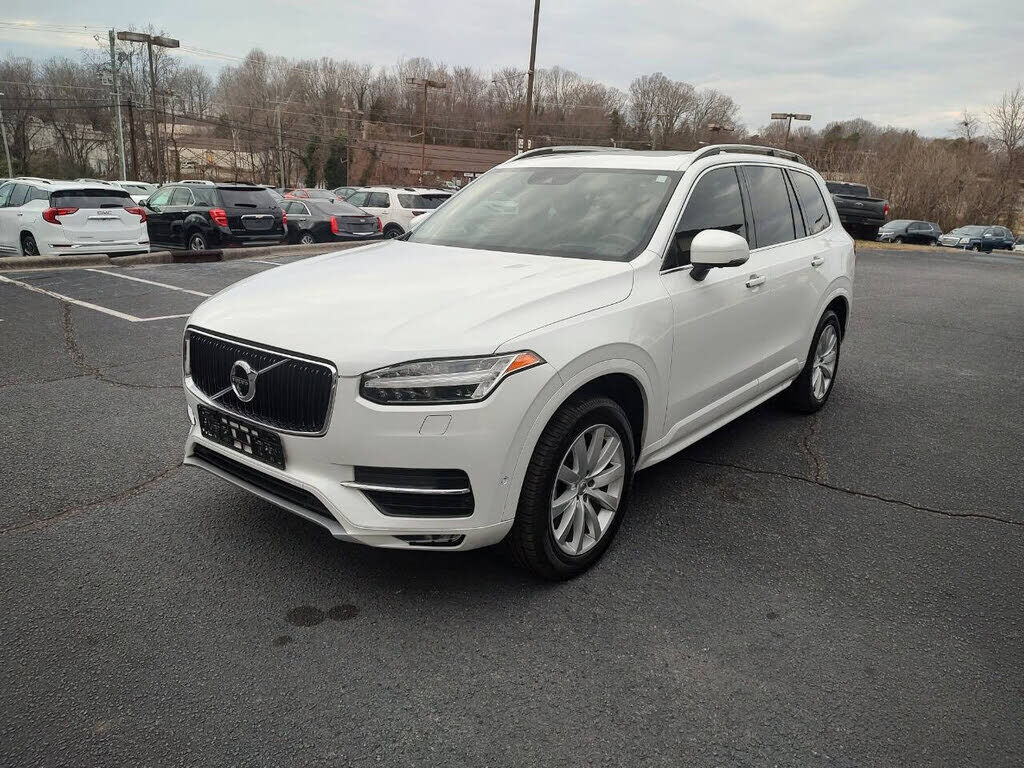 2019 VOLVO XC90