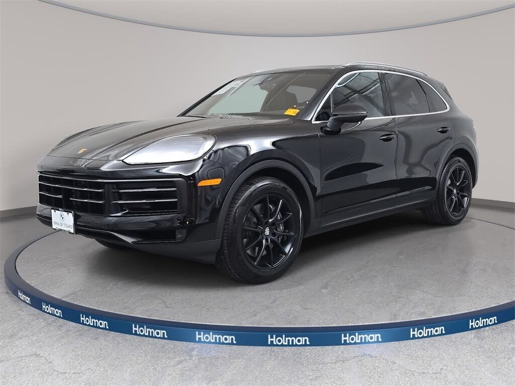 2024 PORSCHE Cayenne