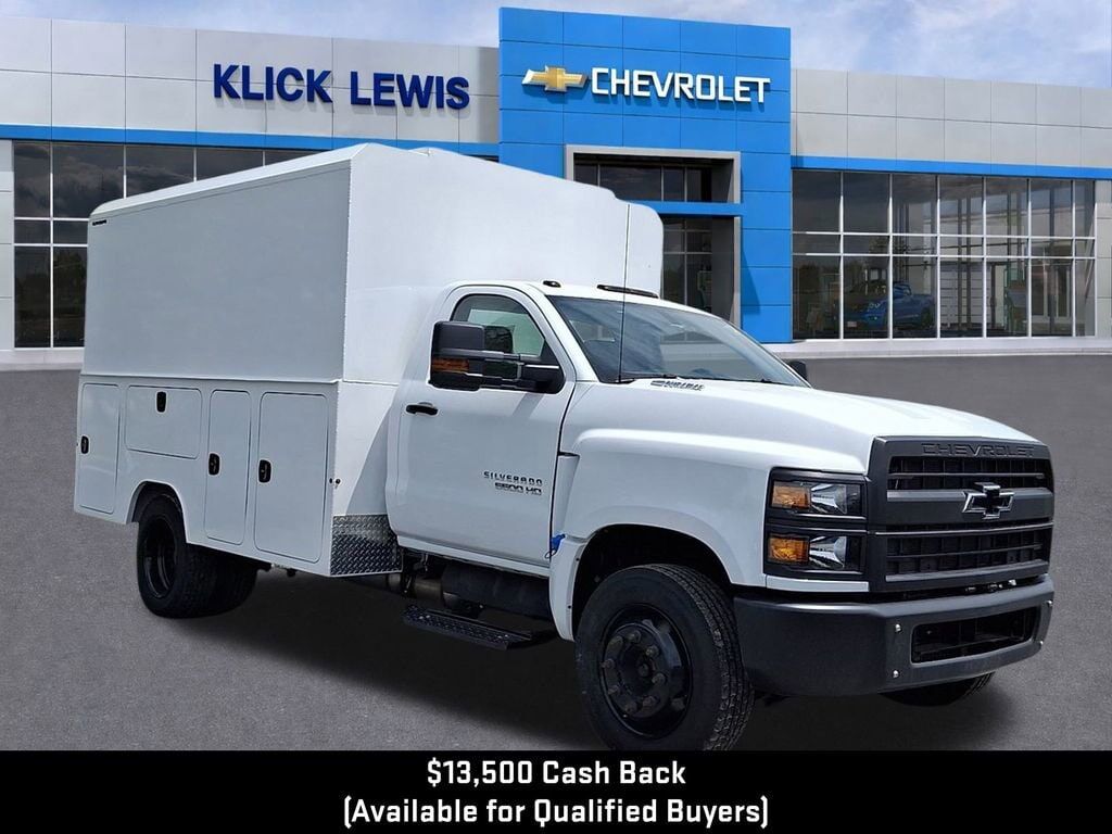 2024 GMC Silverado Medium Duty