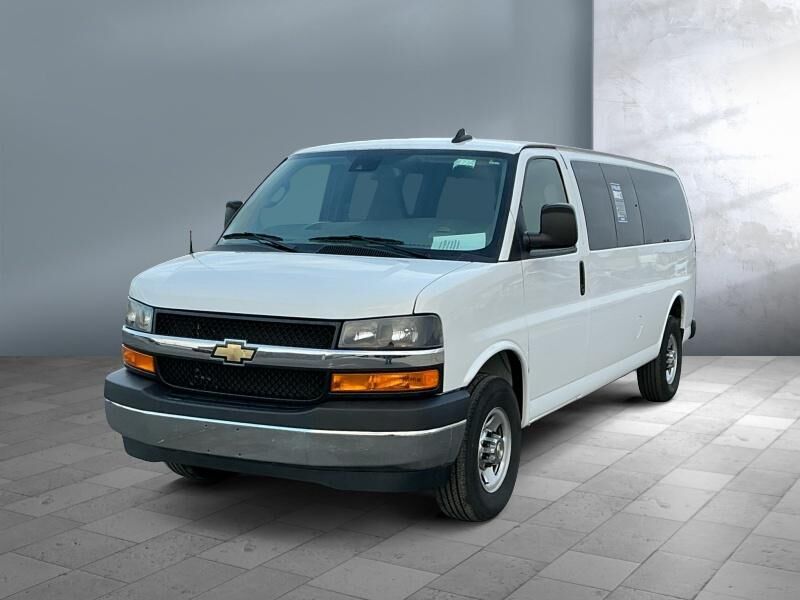 2024 CHEVROLET Express