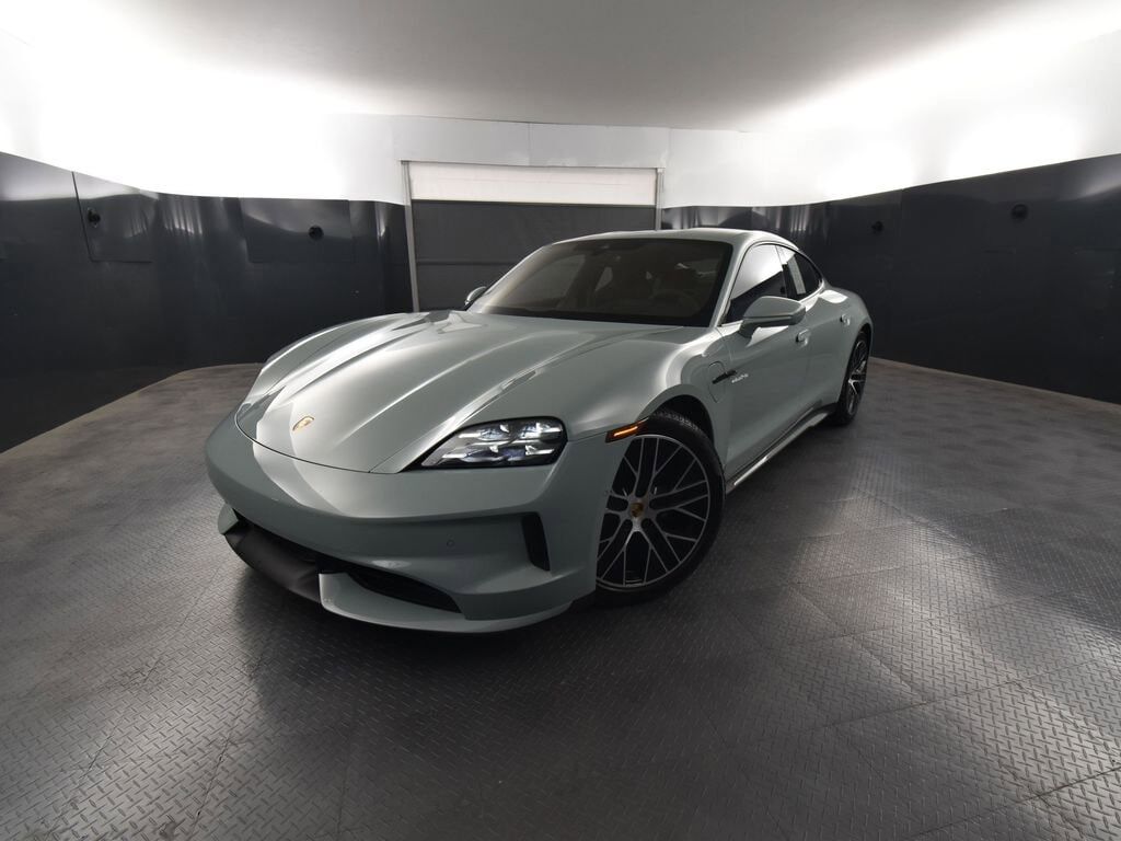 2025 PORSCHE Taycan