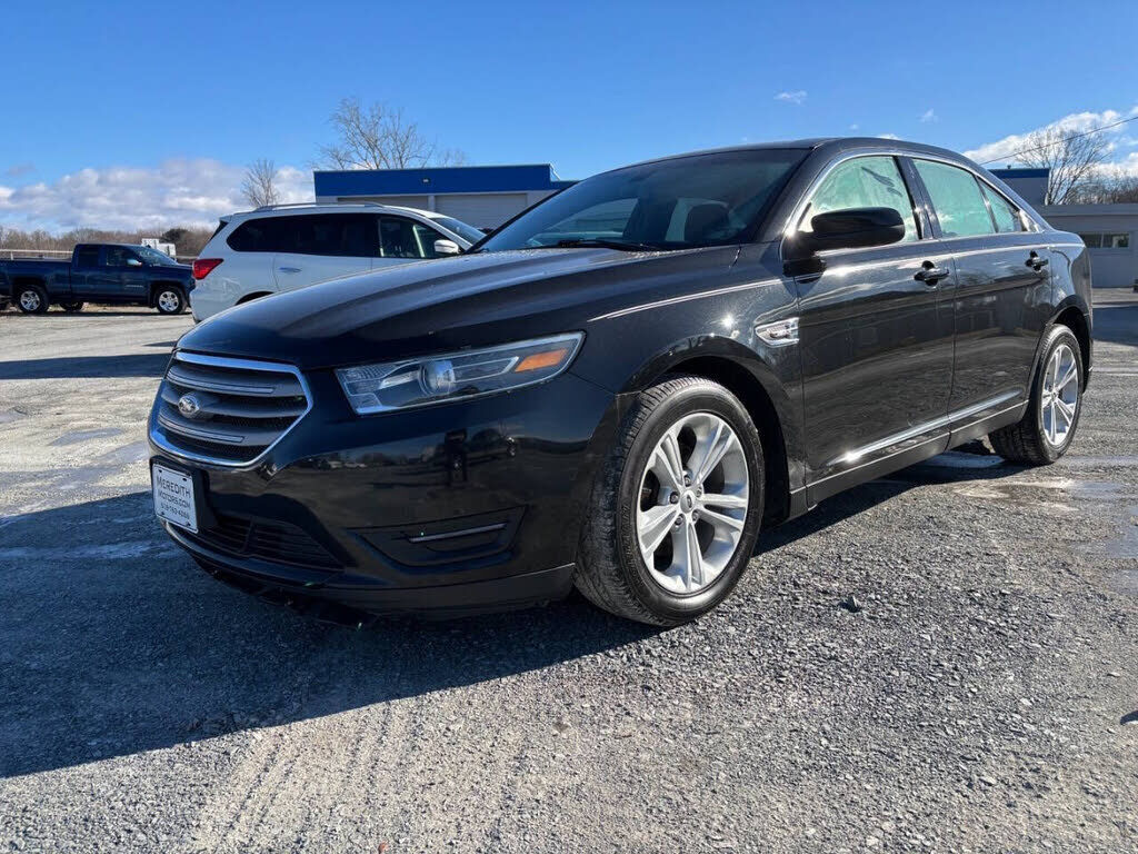 2015 FORD Taurus