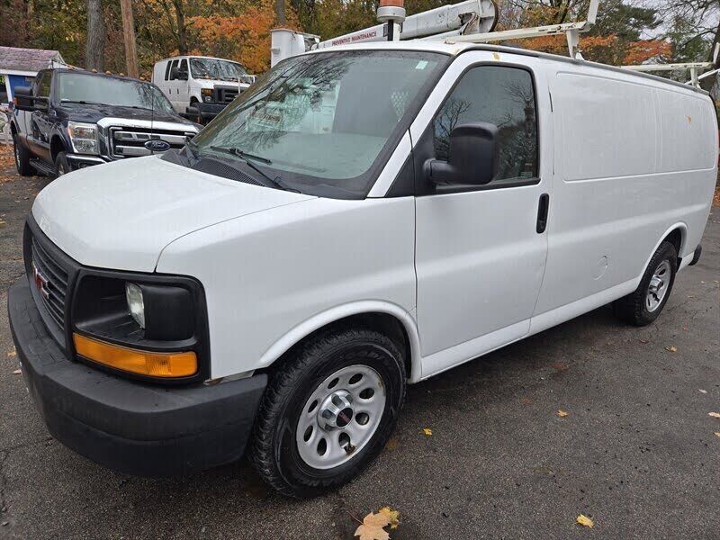 GMC Savana