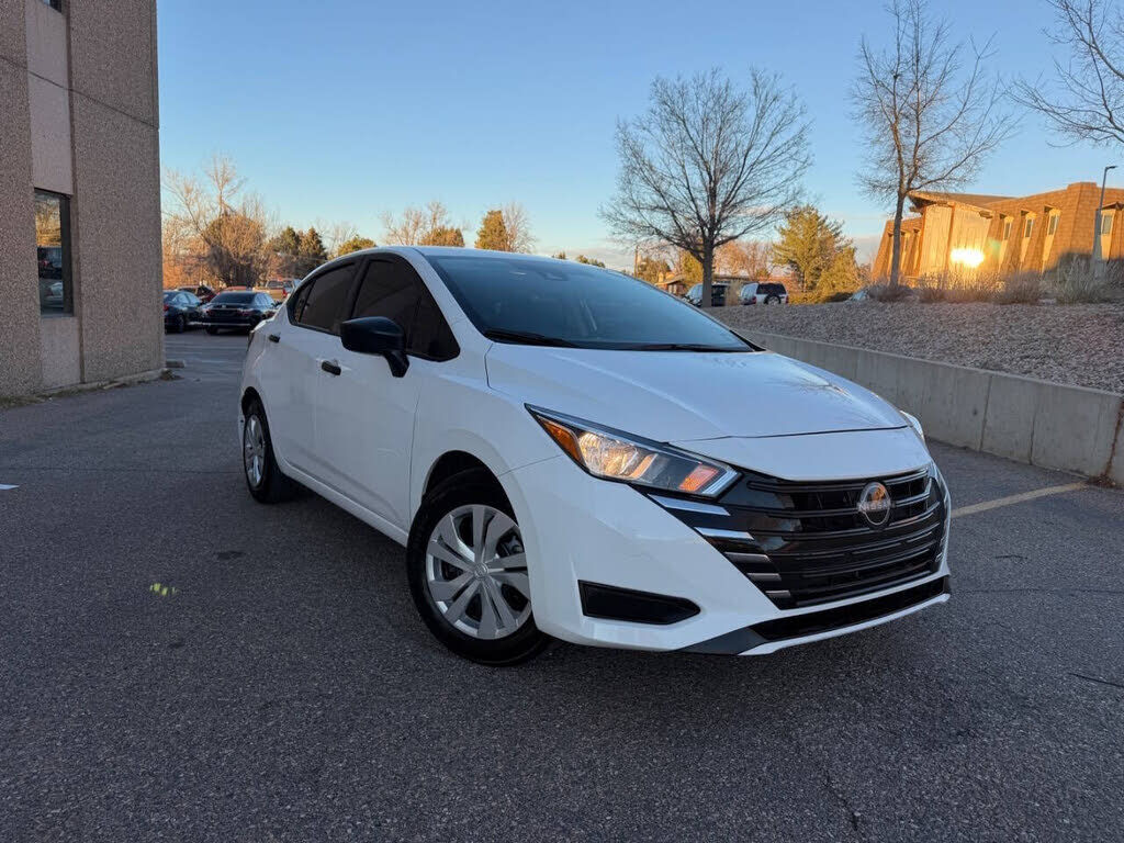 2024 NISSAN Versa