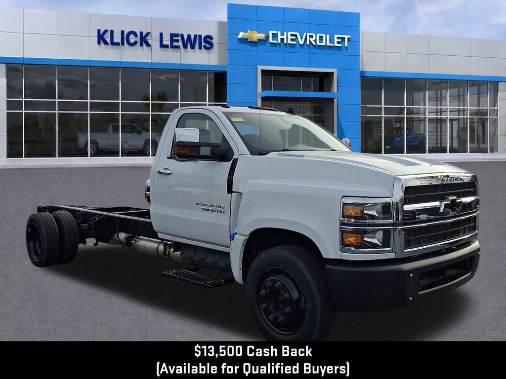 2024 GMC Silverado Medium Duty