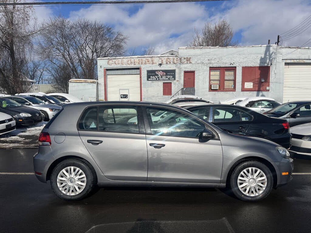 2010 VOLKSWAGEN Golf