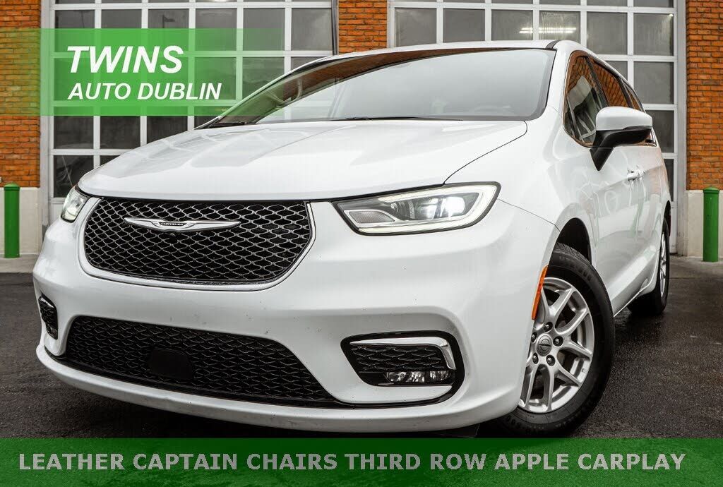 2023 CHRYSLER Pacifica