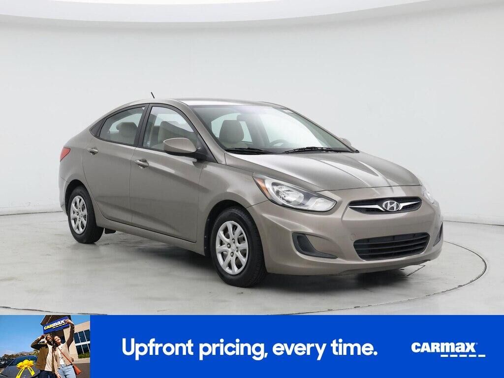 2014 HYUNDAI Accent