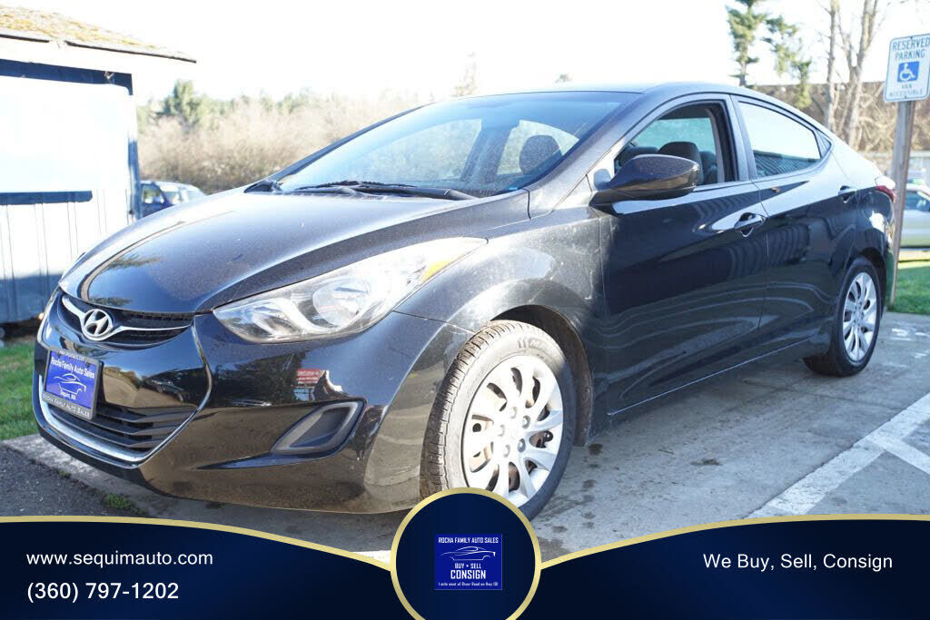 2012 HYUNDAI Elantra
