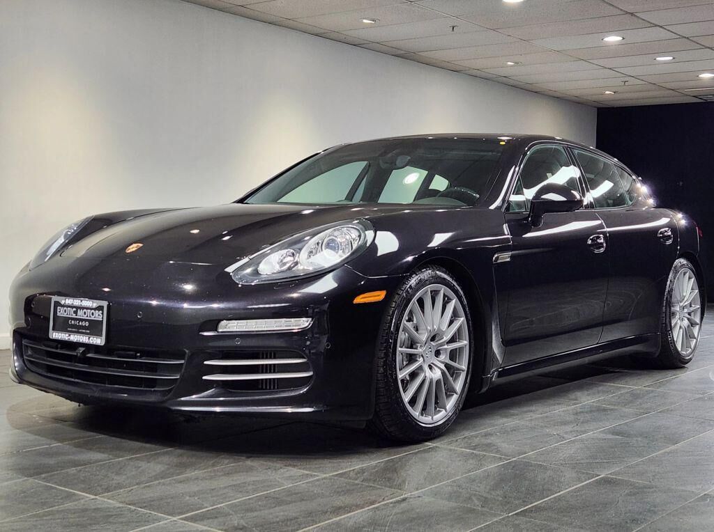 2014 PORSCHE Panamera