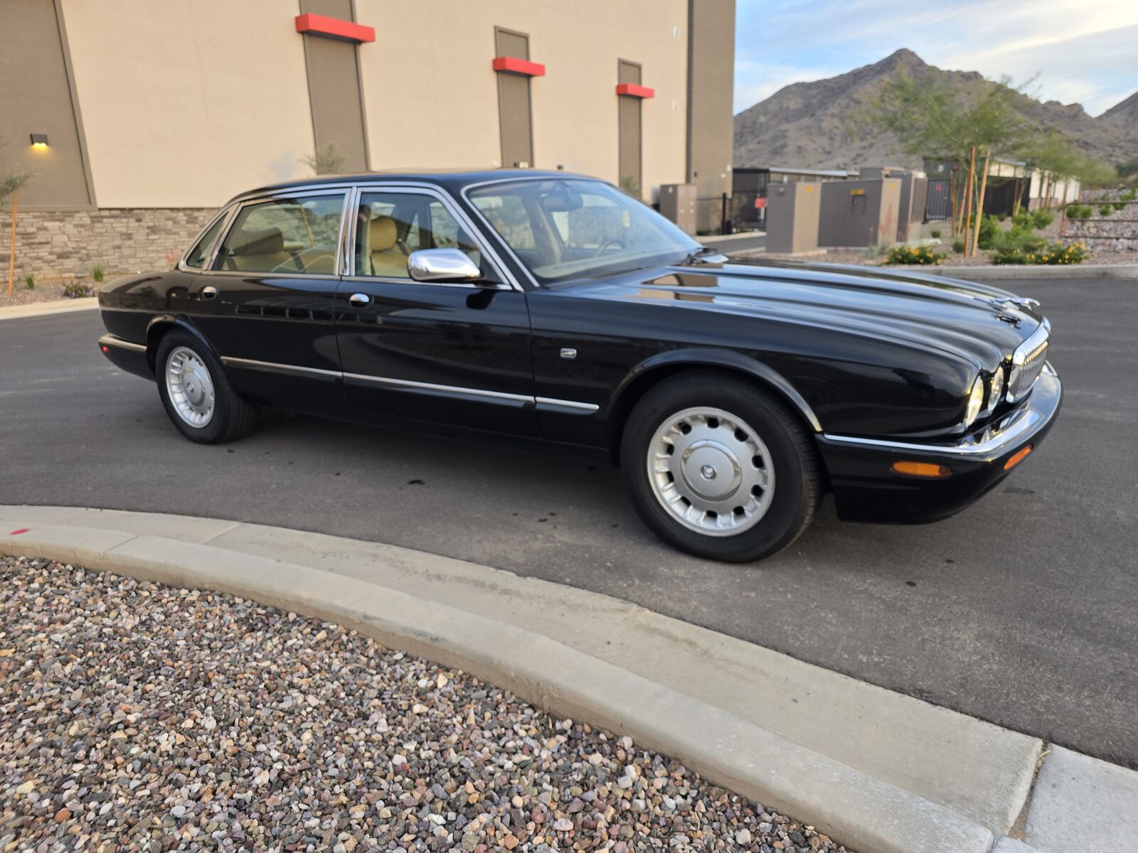 Jaguar Vanden Plas