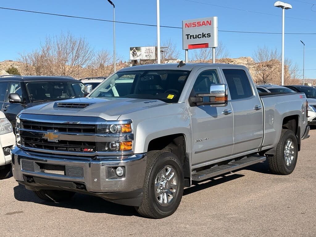 2018 CHEVROLET Silverado