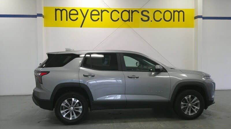 2025 CHEVROLET Equinox