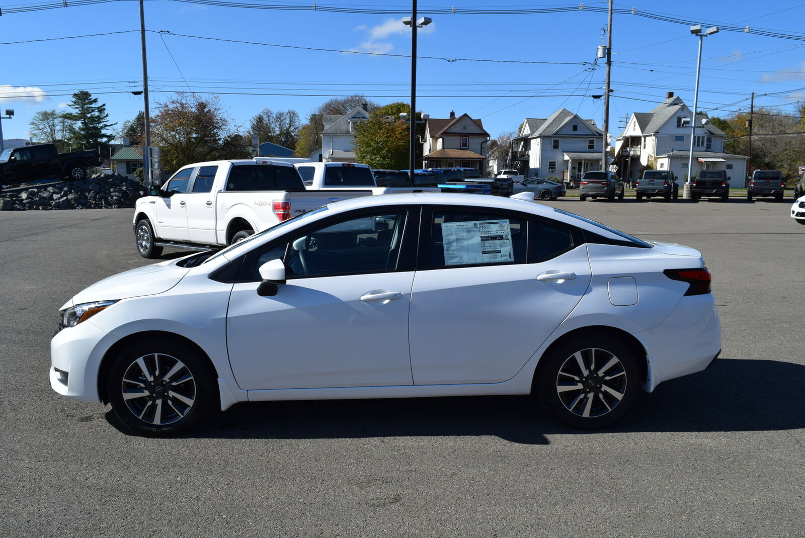 2025 NISSAN Versa