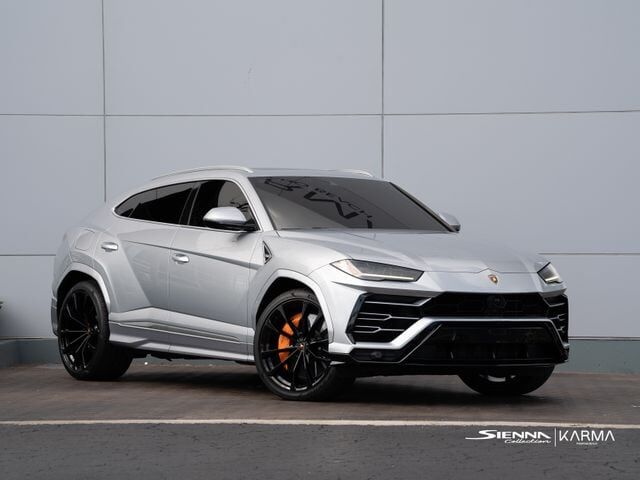 2021 LAMBORGHINI URUS