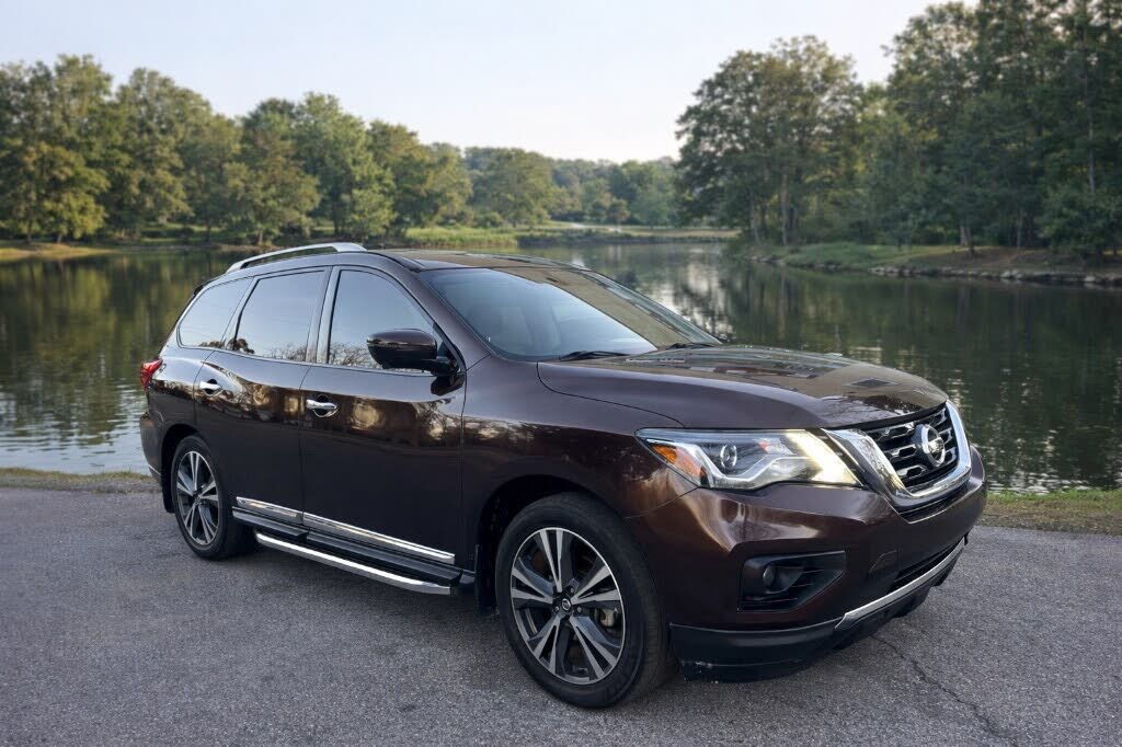 2020 NISSAN Pathfinder