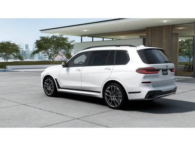 2026 BMW X7