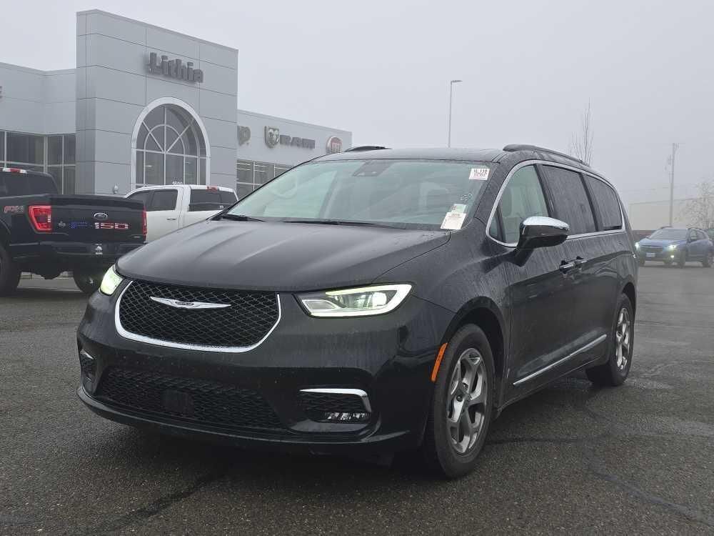 2023 CHRYSLER Pacifica