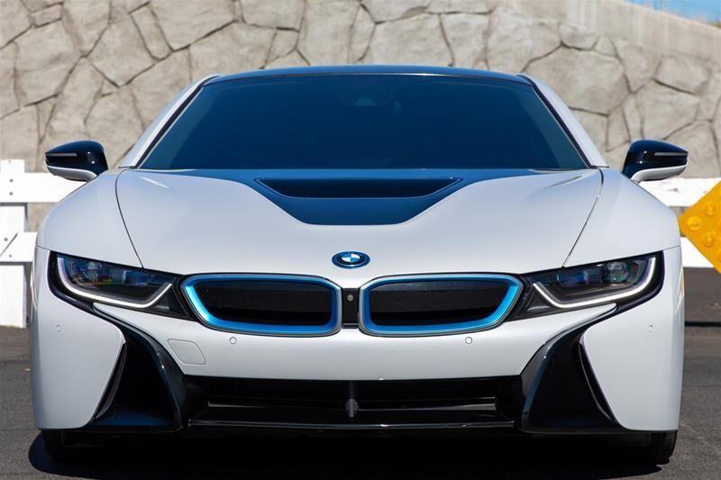 BMW i8