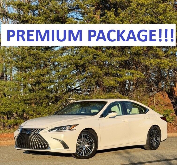 2024 LEXUS ES