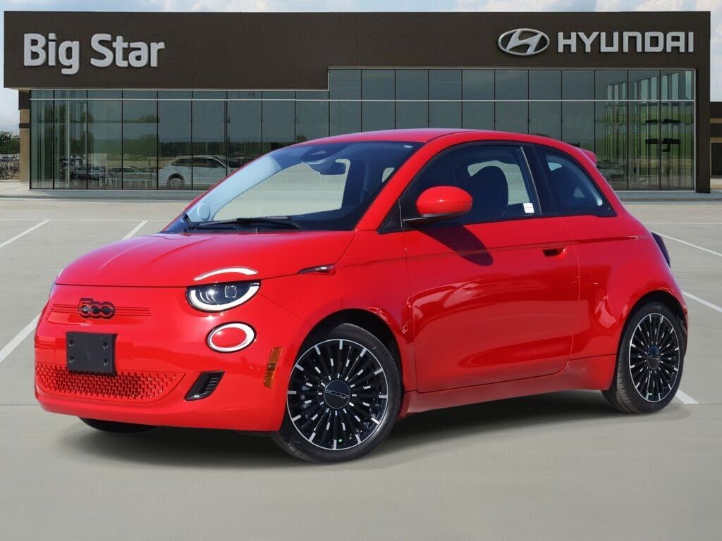 2024 FIAT 500e