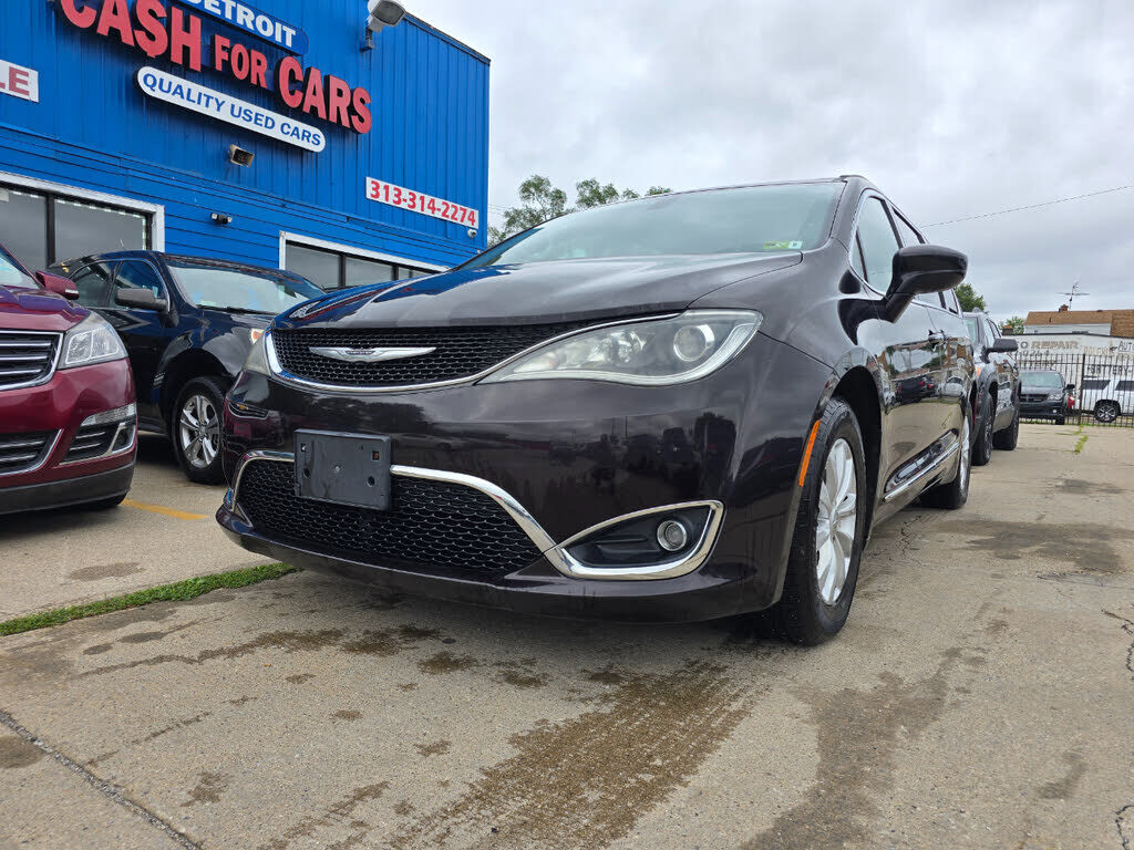 2017 CHRYSLER Pacifica