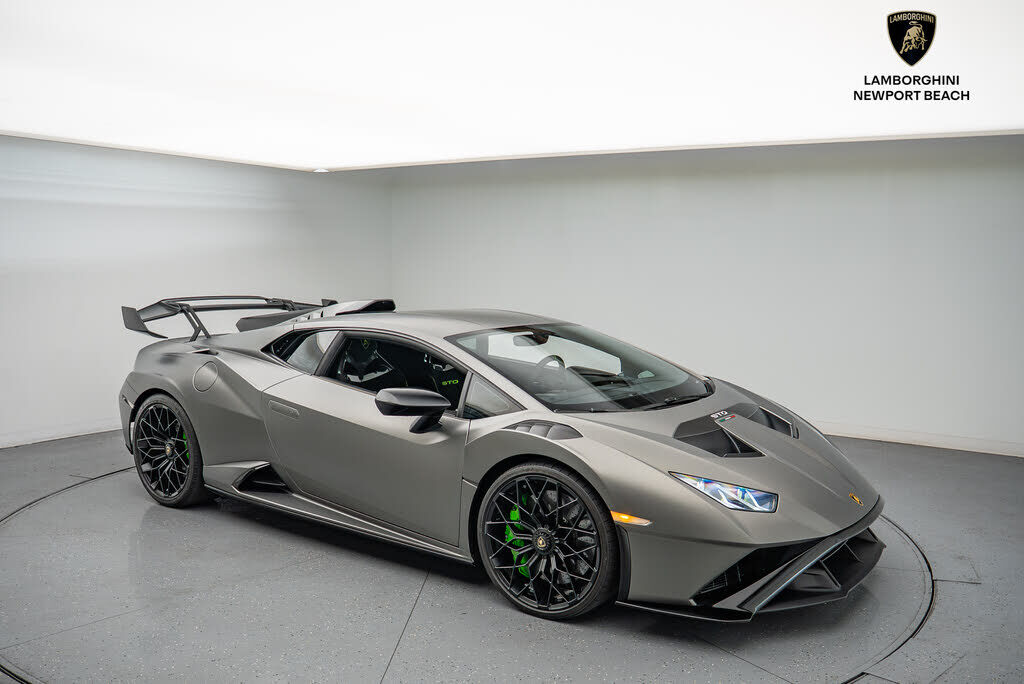 2023 LAMBORGHINI Huracan STO