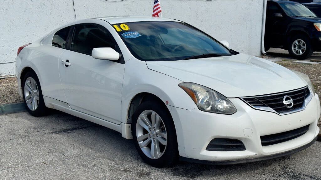 2010 NISSAN Altima