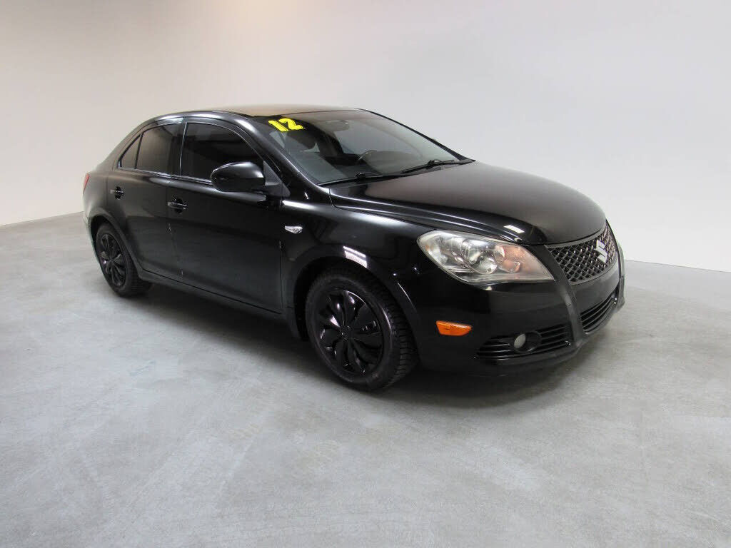 2012 SUZUKI Kizashi