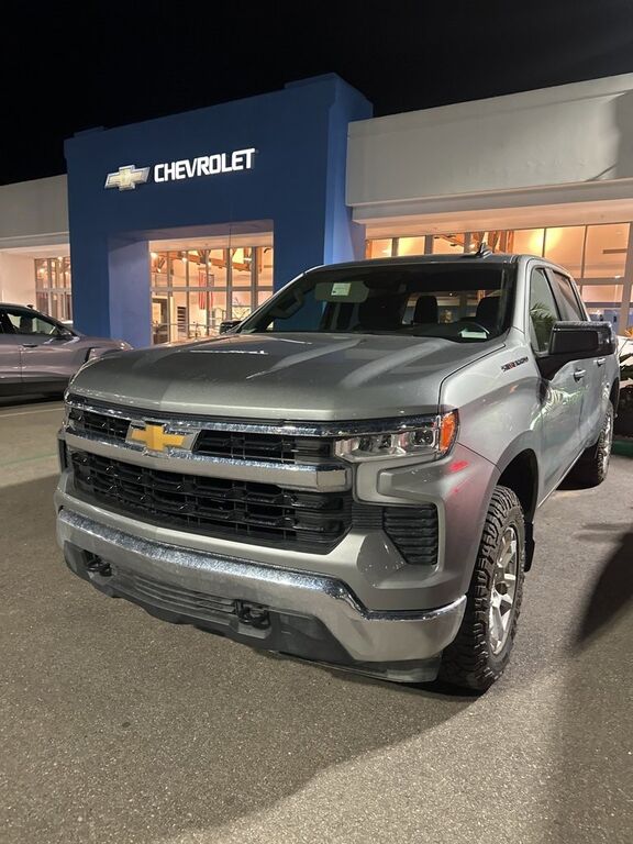 2025 CHEVROLET Silverado